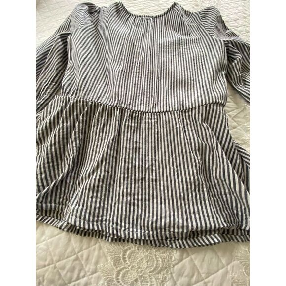 Old Navy Wrap-Front V-Neck Blouse Blue and White Striped Long Sleeve Size XS - Picture 8 of 13